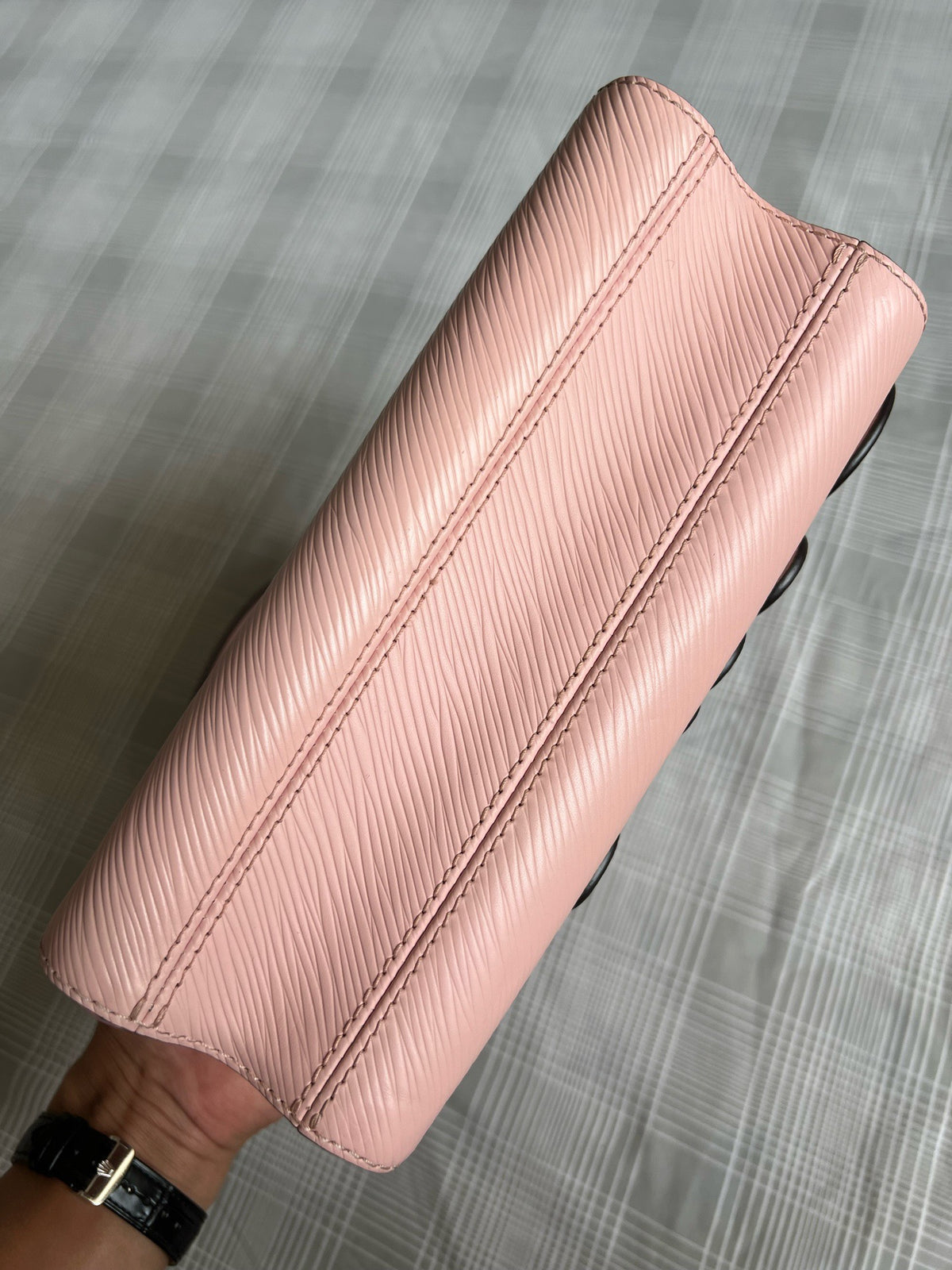 Louis Vuitton - Twist - Leather - Pink