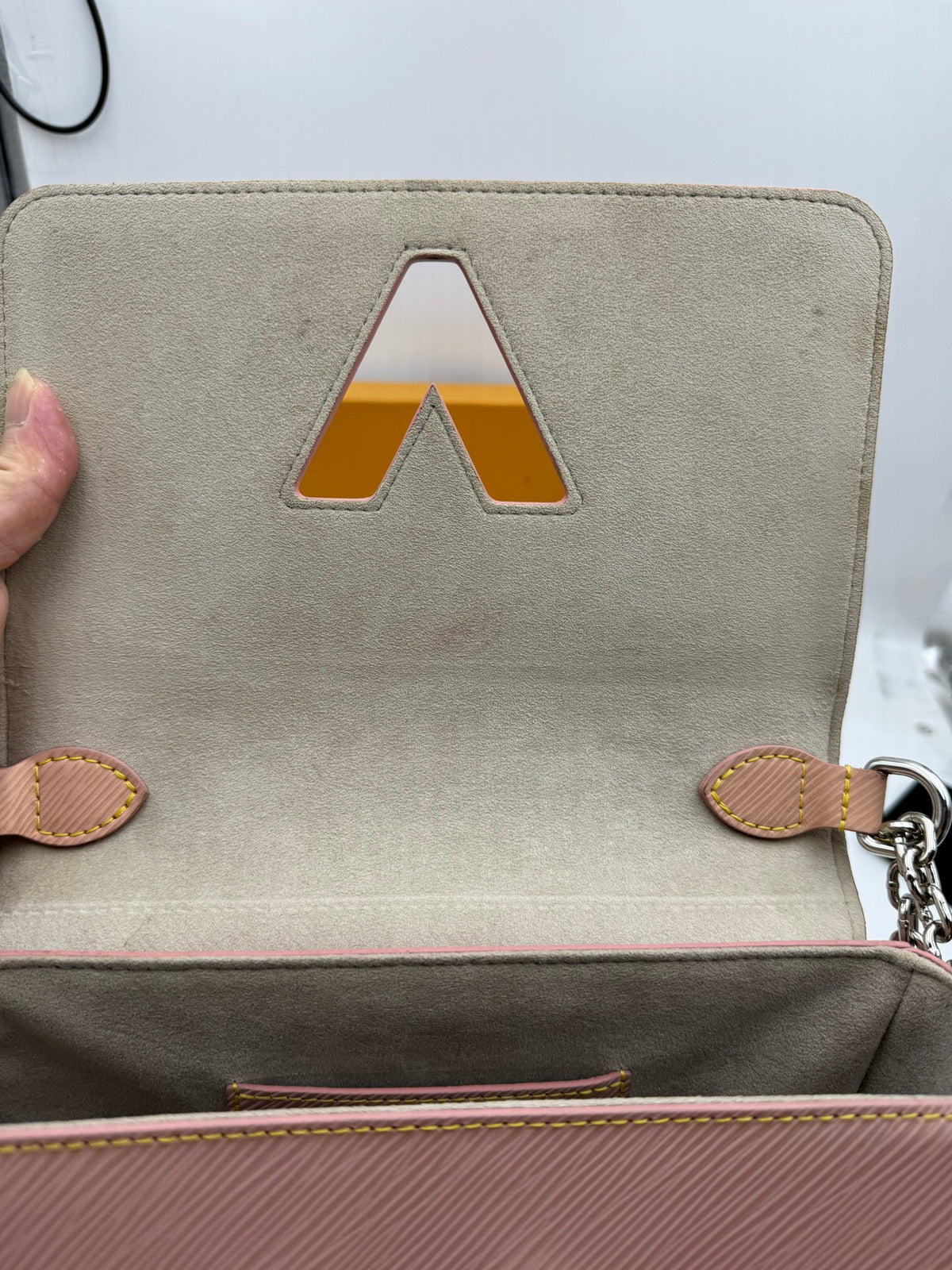 Louis Vuitton - Twist - Leather - Pink