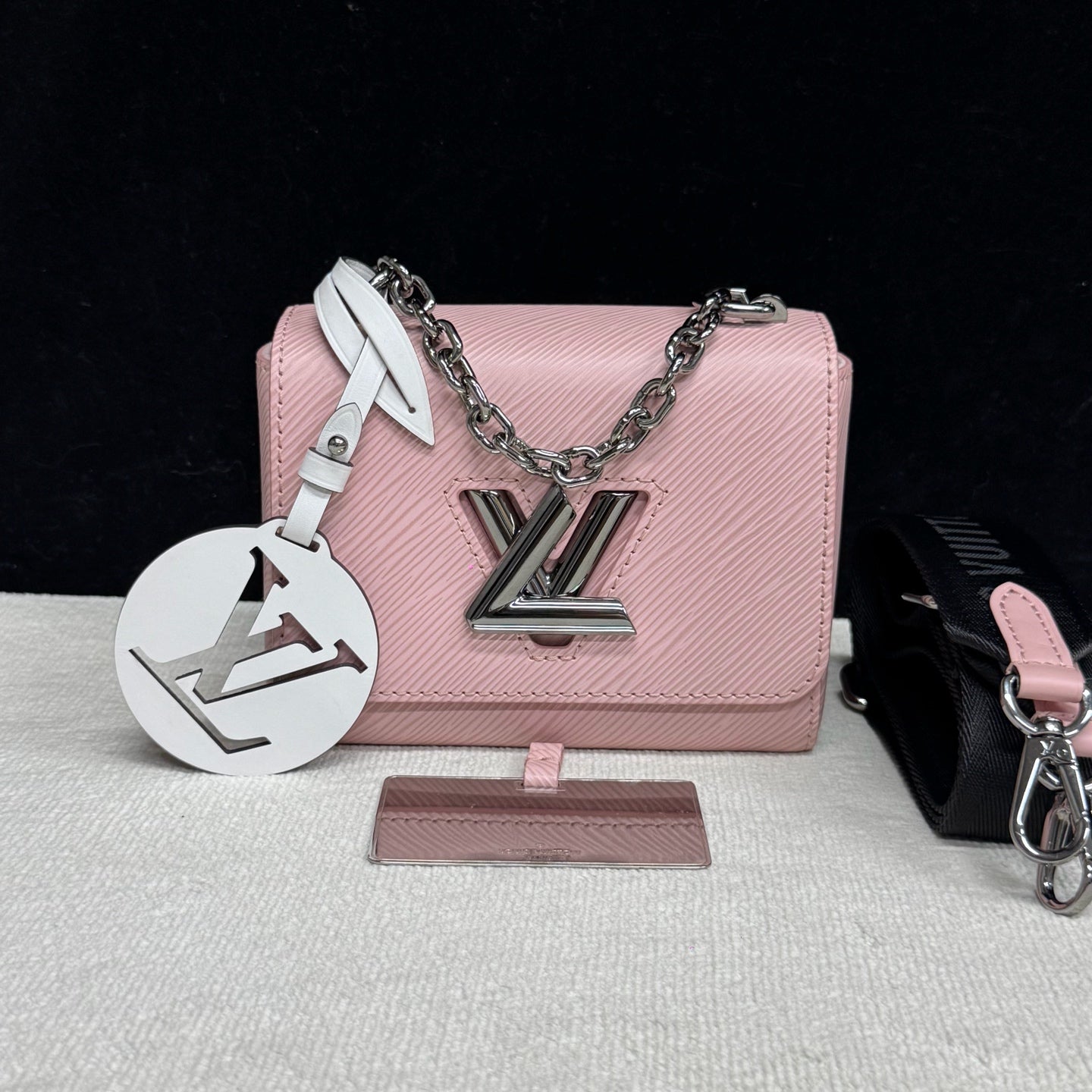Louis Vuitton - Twist - Leather - Pink - (mini)