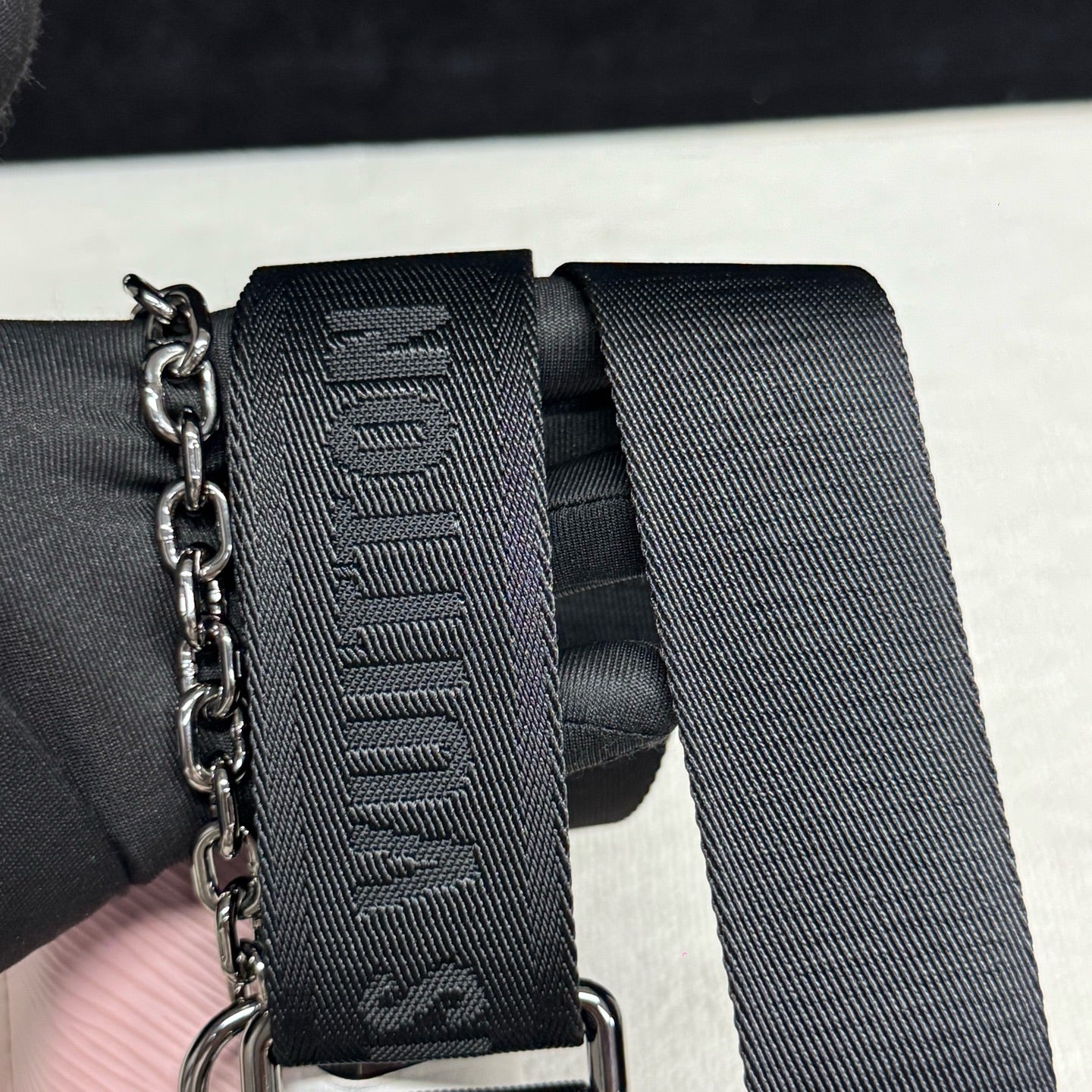 Louis Vuitton - Twist - Leather - Pink - (mini)