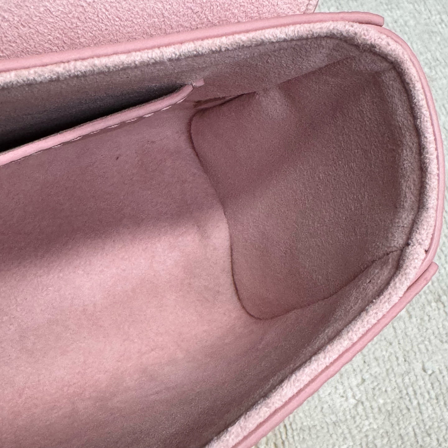 Louis Vuitton - Twist - Leather - Pink - (mini)
