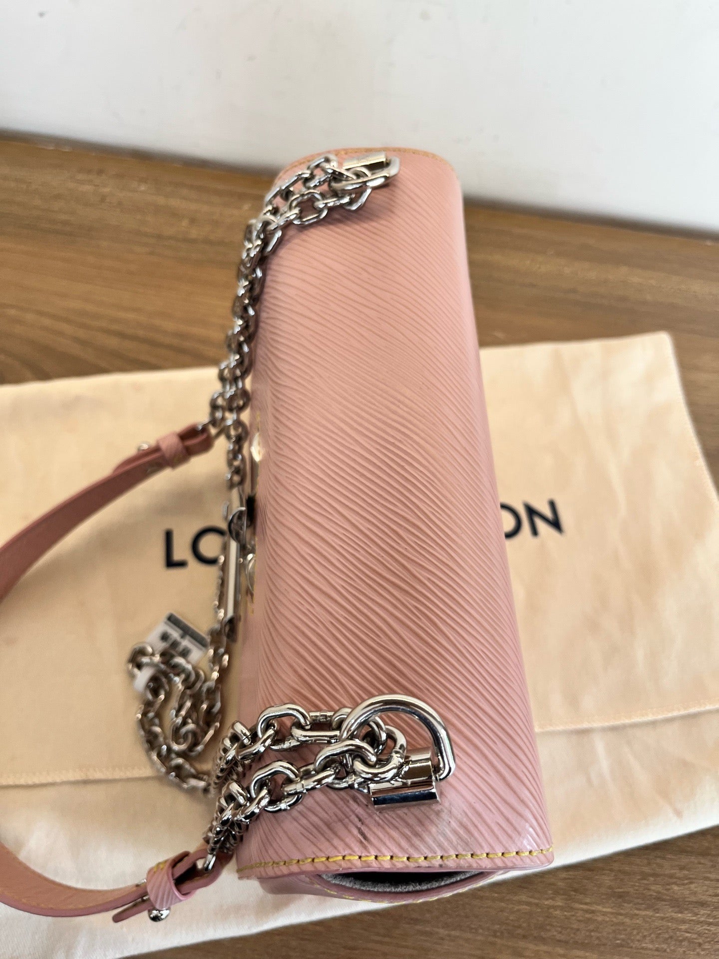 Louis Vuitton - Twist - Leather - Pink - (Small)