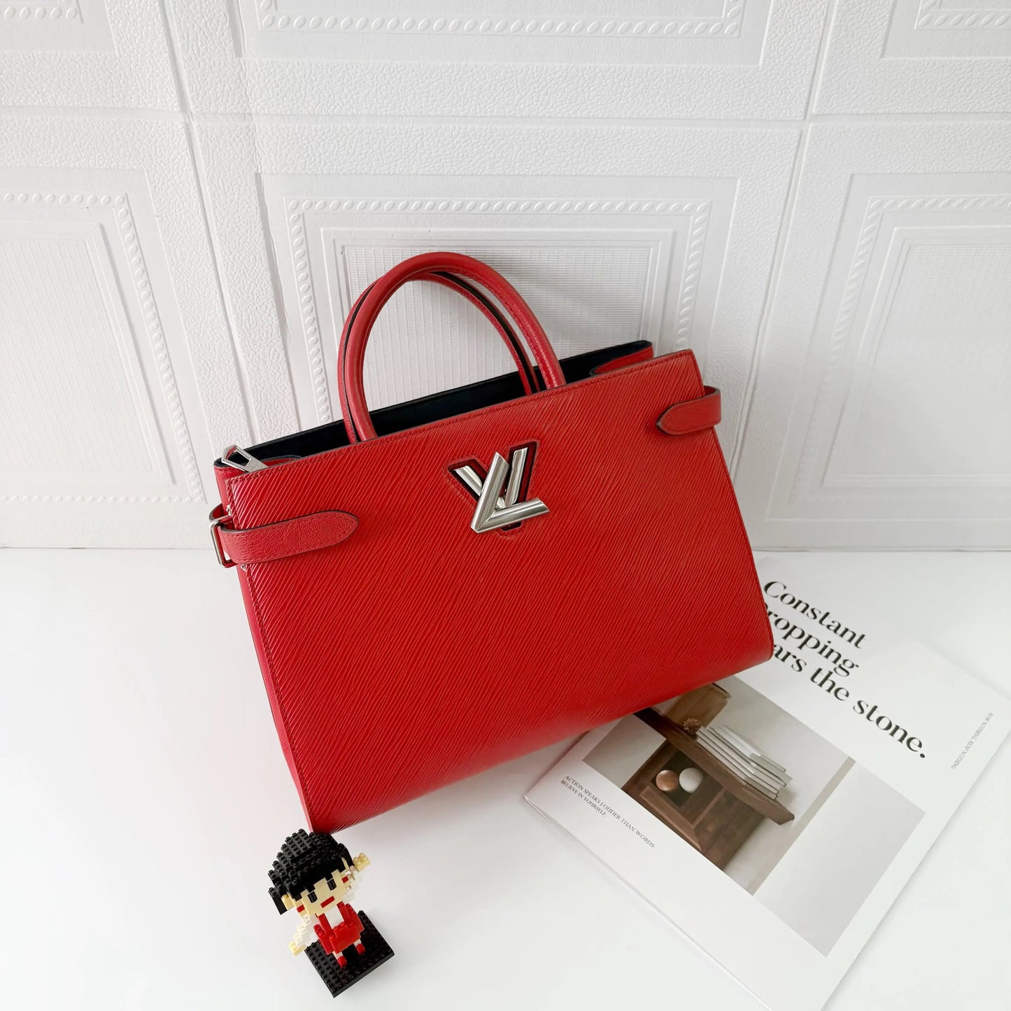 Louis Vuitton - Twist - Leather - Red - (large)