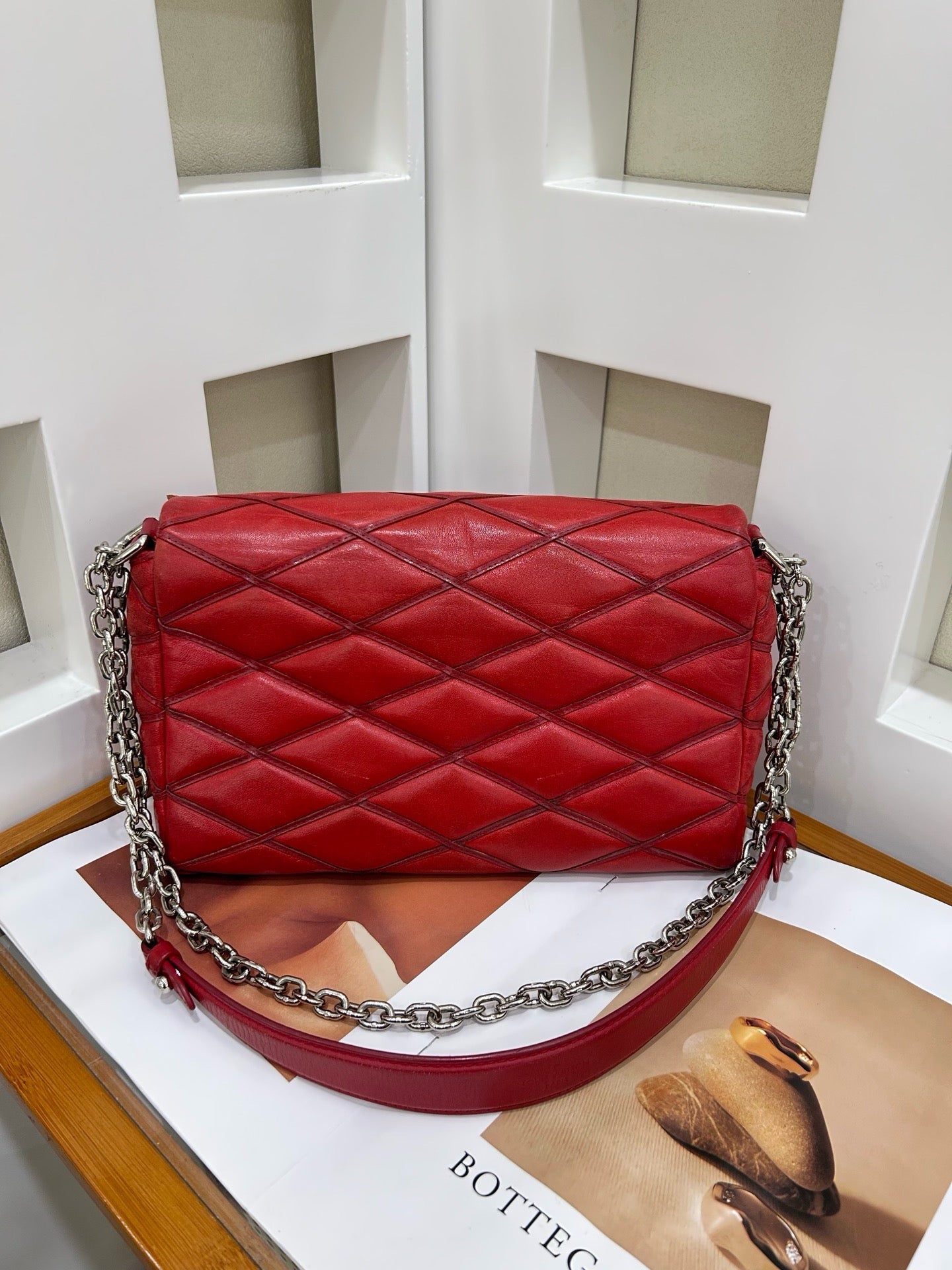 Louis Vuitton - Twist - Leather - Red - (medium)