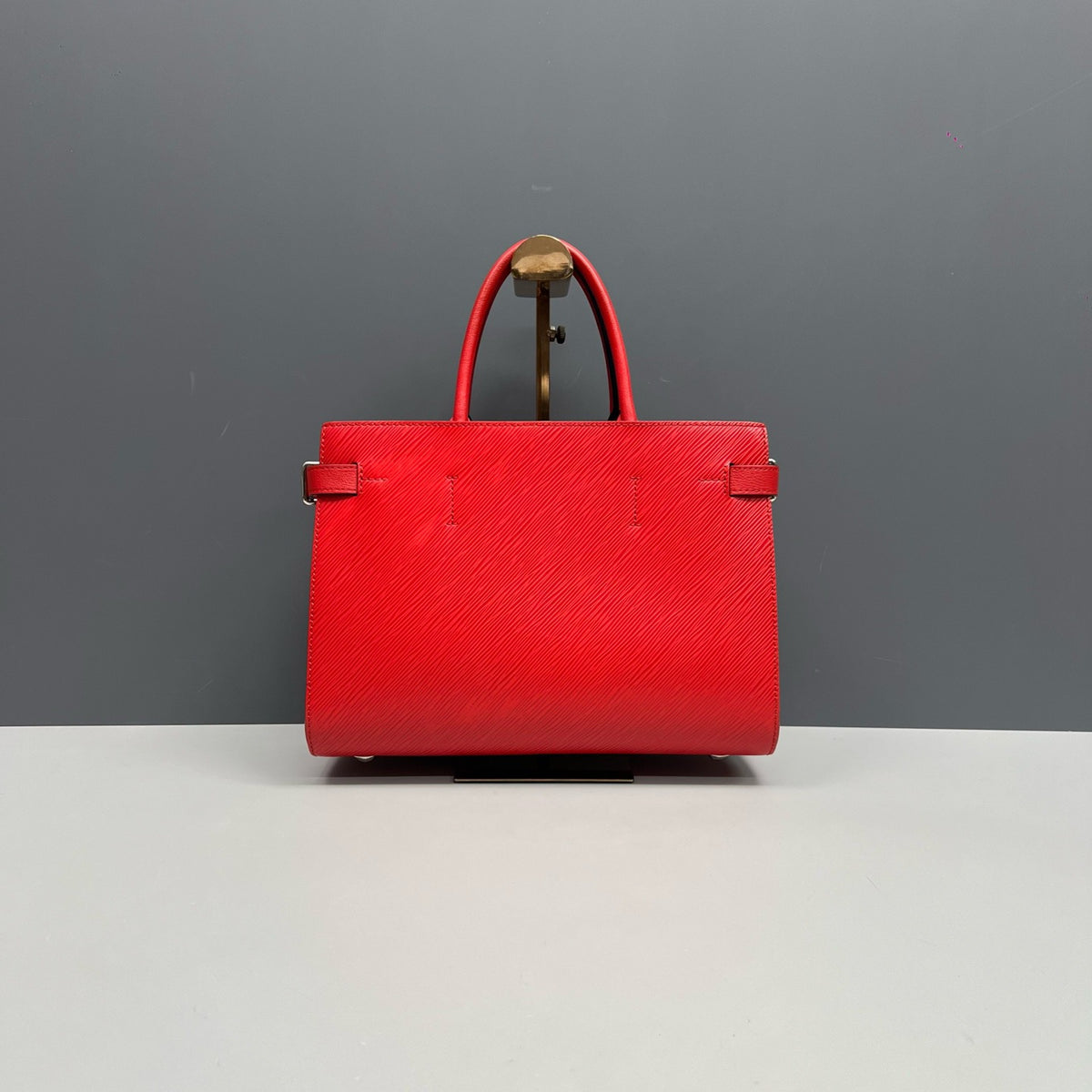 Louis Vuitton - Twist - Leather - Red - (Medium)