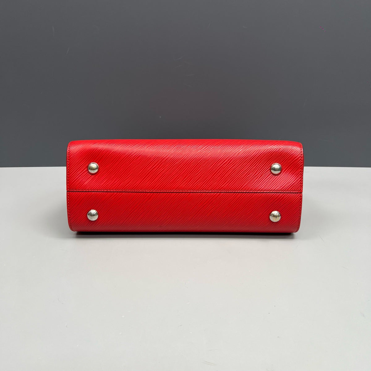 Louis Vuitton - Twist - Leather - Red - (Medium)
