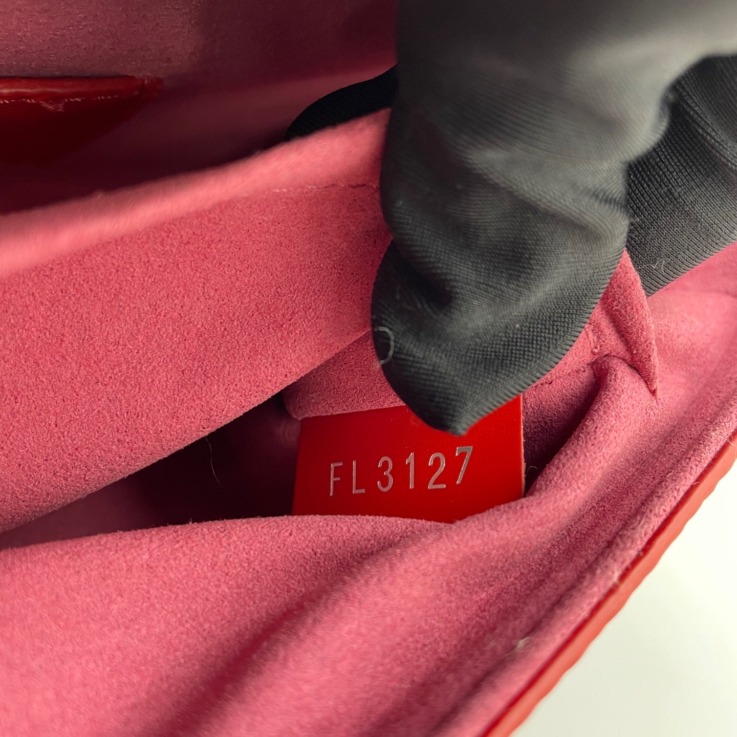 Louis Vuitton - Twist - Leather - Red - (medium)