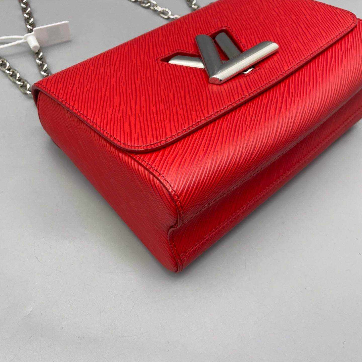 Louis Vuitton - Twist - Leather - Red - (medium)