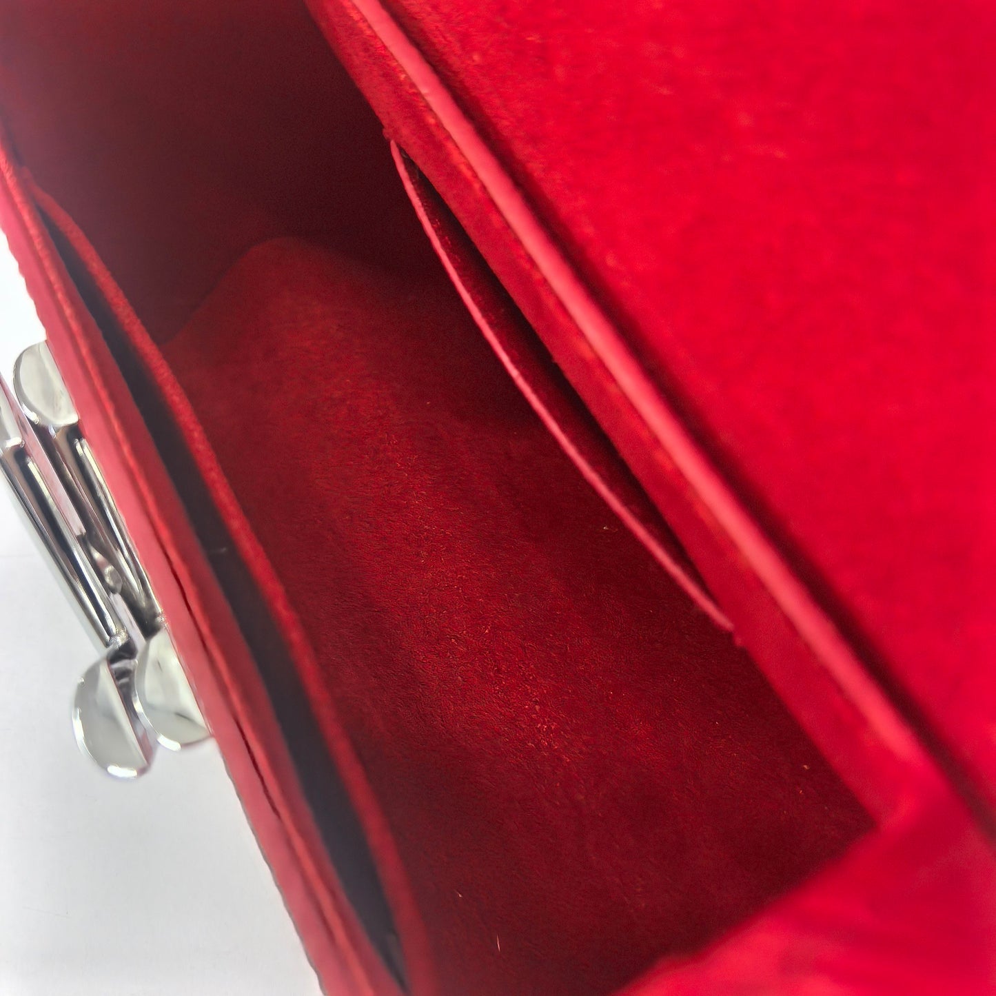 Louis Vuitton - Twist - Leather - Red - (mini)