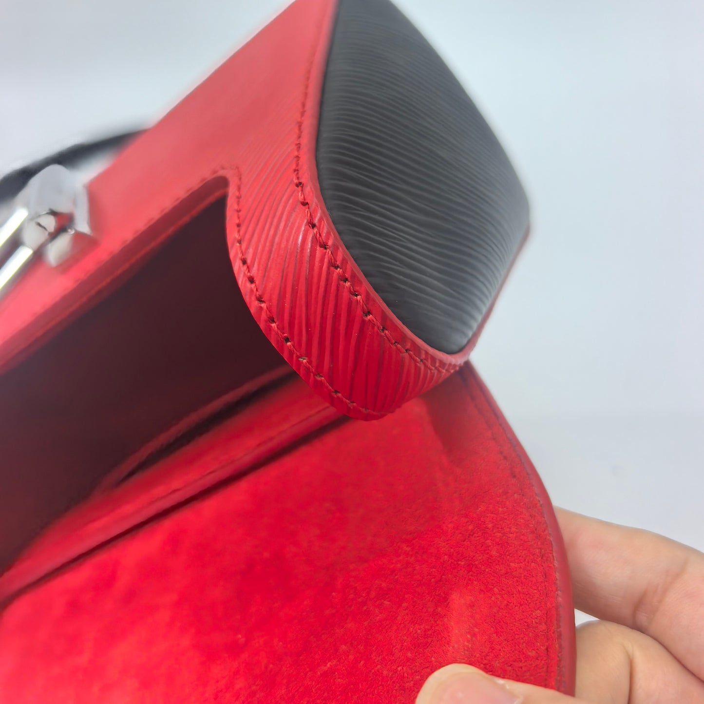 Louis Vuitton - Twist - Leather - Red - (mini)
