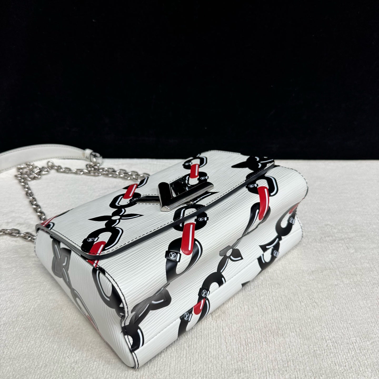 Louis Vuitton - Twist - Leather - White - (medium)