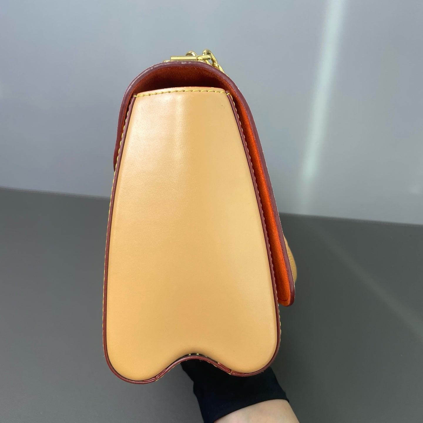 Louis Vuitton - Twist - Leather - White - (medium)