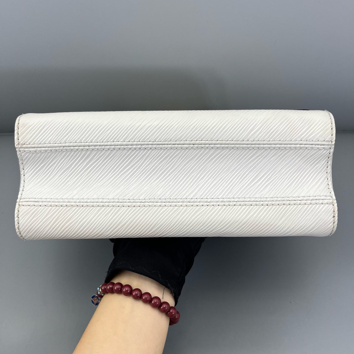 Louis Vuitton - Twist - Leather - White - (medium)