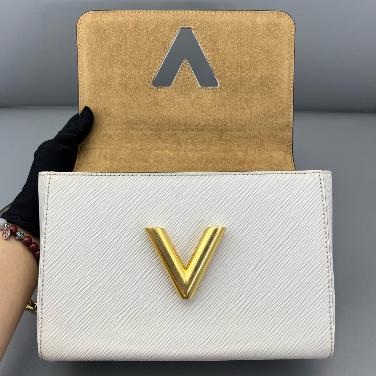 Louis Vuitton - Twist - Leather - White - (medium)