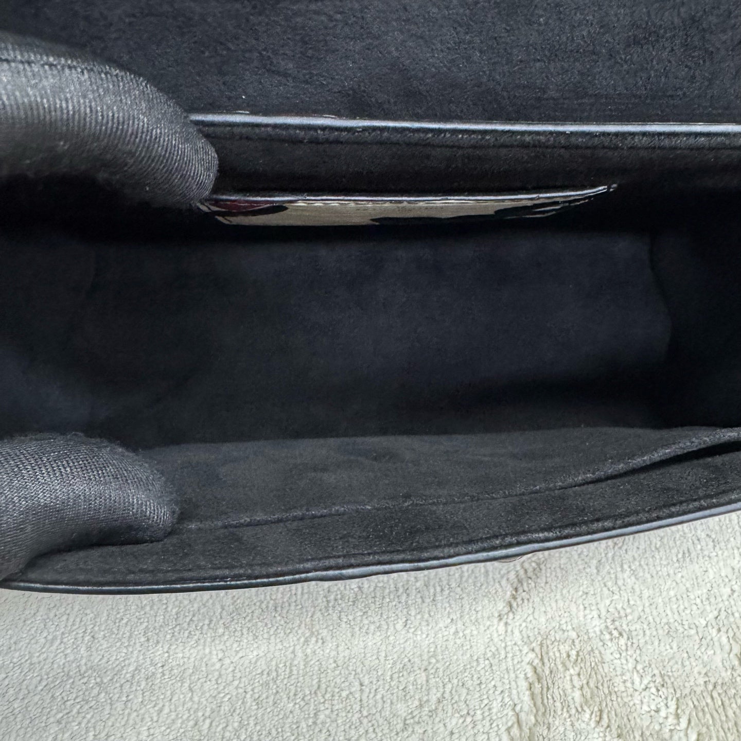 Louis Vuitton - Twist - Leather - White - (medium)
