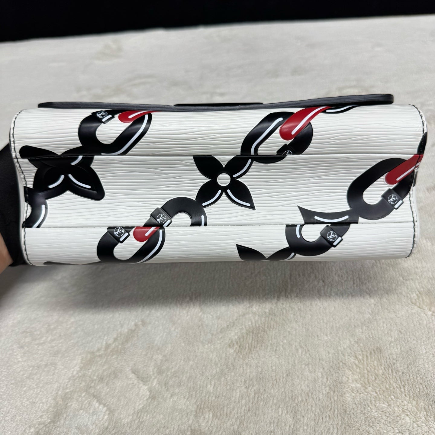 Louis Vuitton - Twist - Leather - White - (medium)