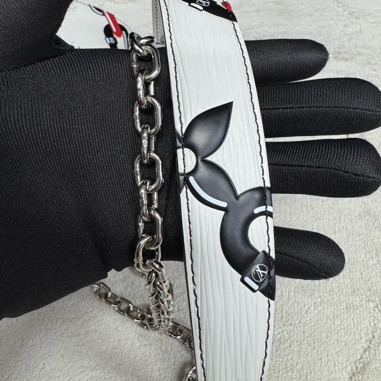 Louis Vuitton - Twist - Leather - White - (medium)