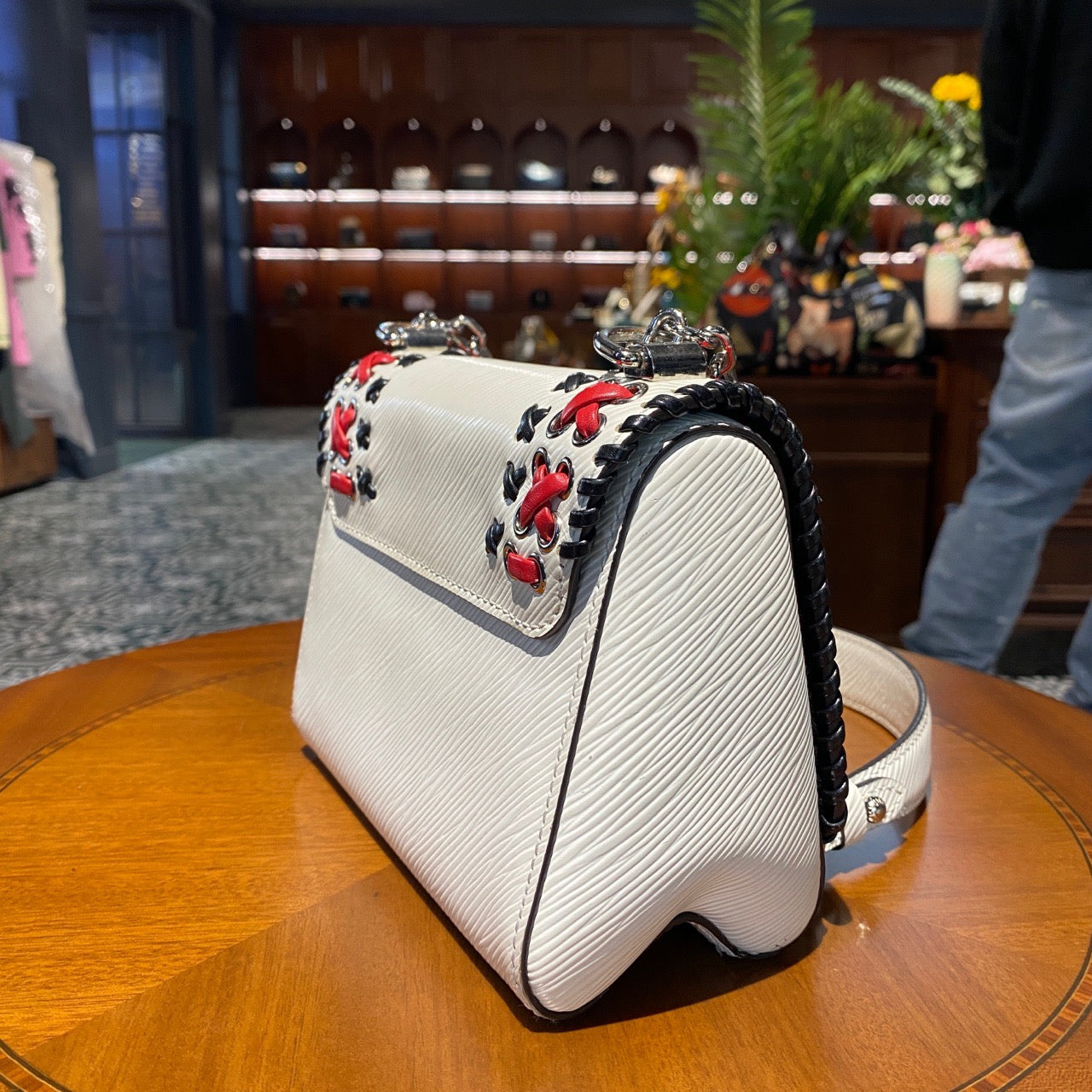 Louis Vuitton - Twist - Leather - White - (small)