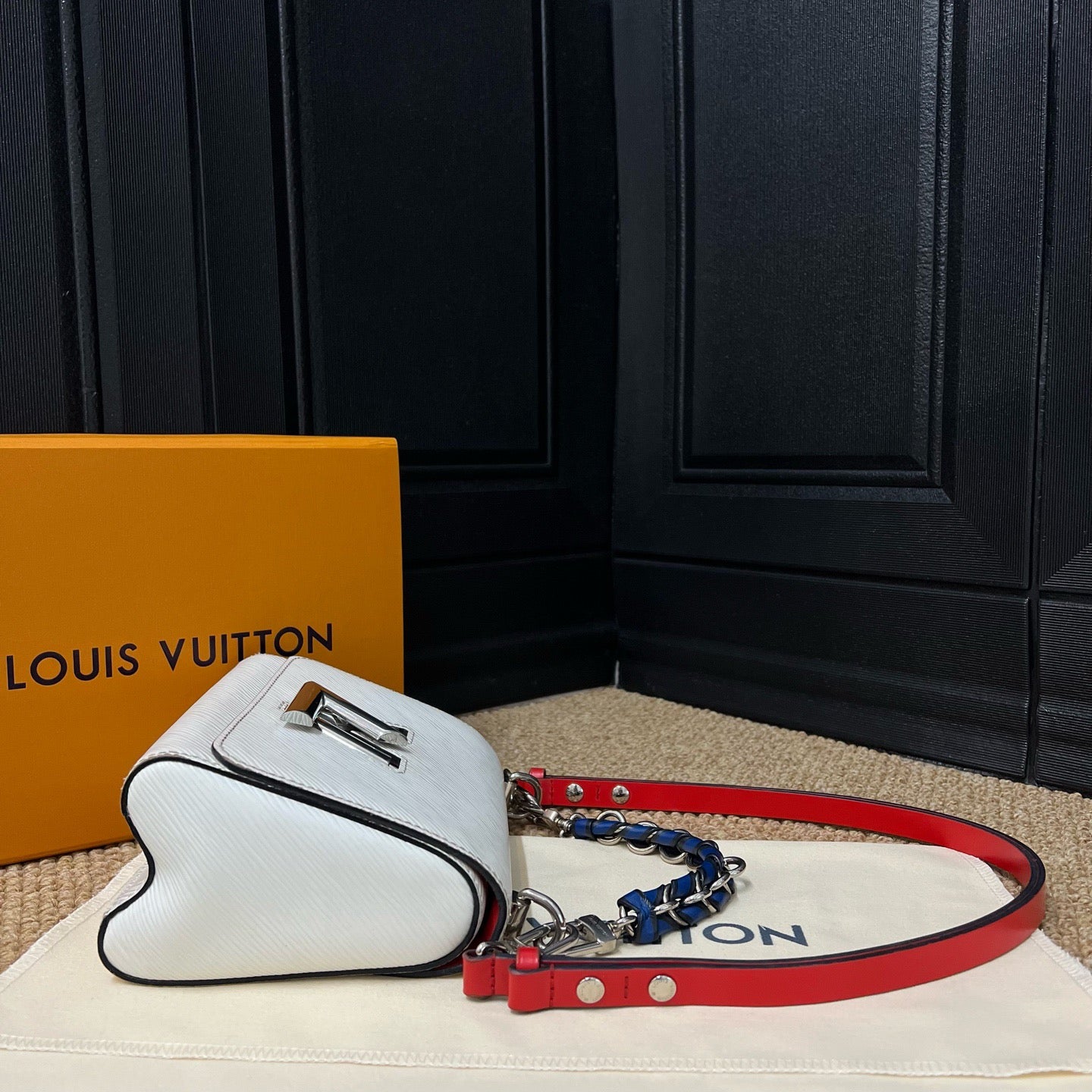 Louis Vuitton - Twist - Leather - White - (small)