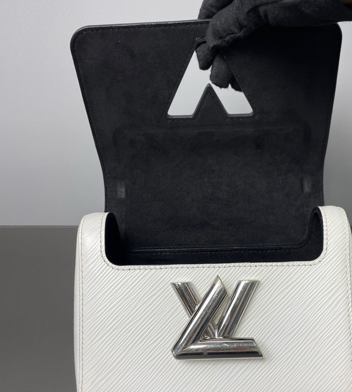 Louis Vuitton - Twist - Leather - White - (small)