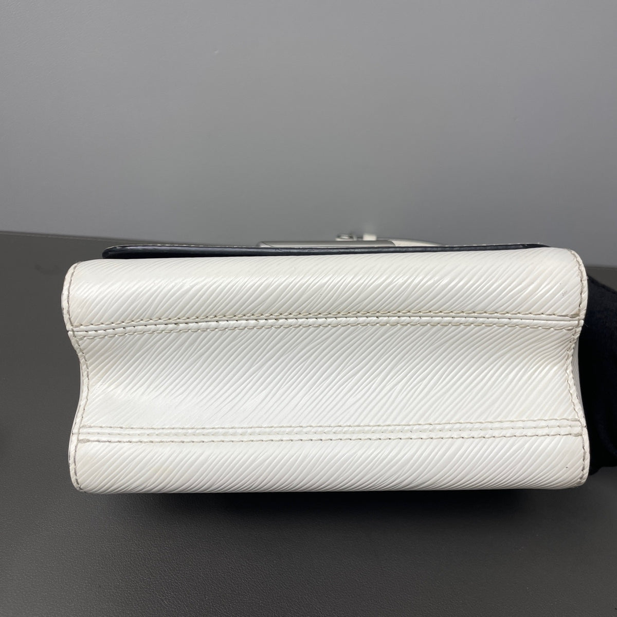 Louis Vuitton - Twist - Leather - White - (small)