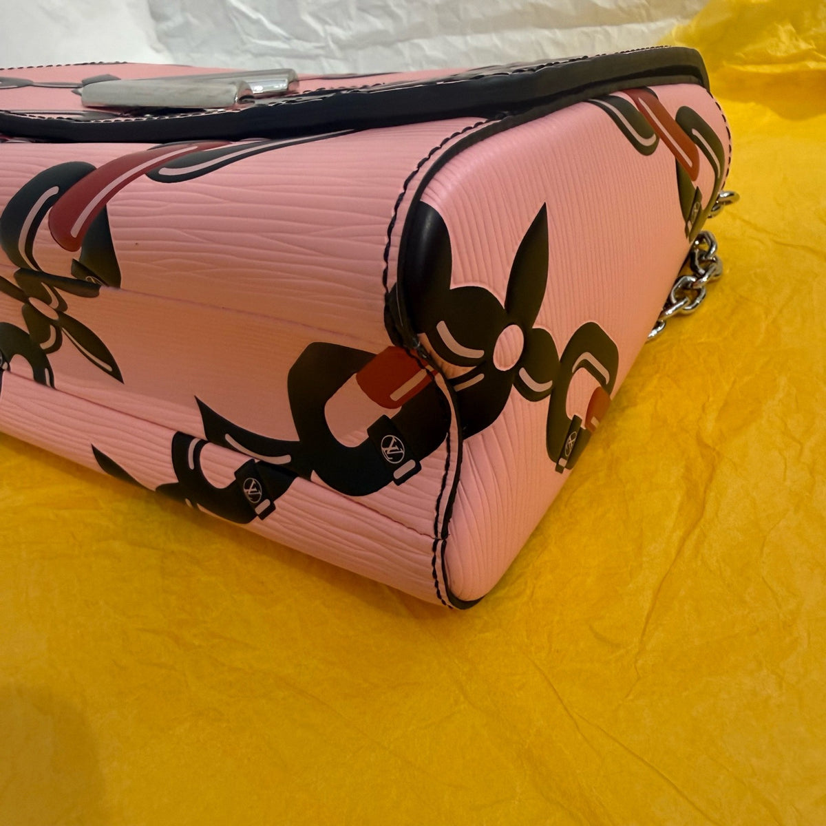 Louis Vuitton - Twist Limited Edition - Leather - Pink - (small)