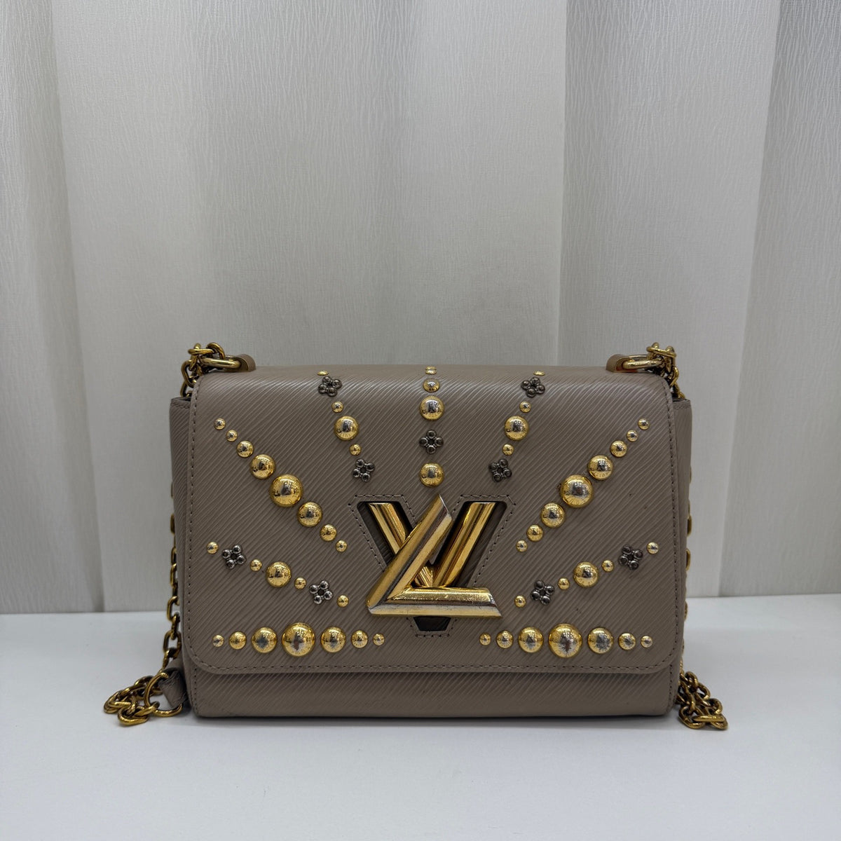 Louis Vuitton - Twist Medium - Leather - Beige - (Medium)