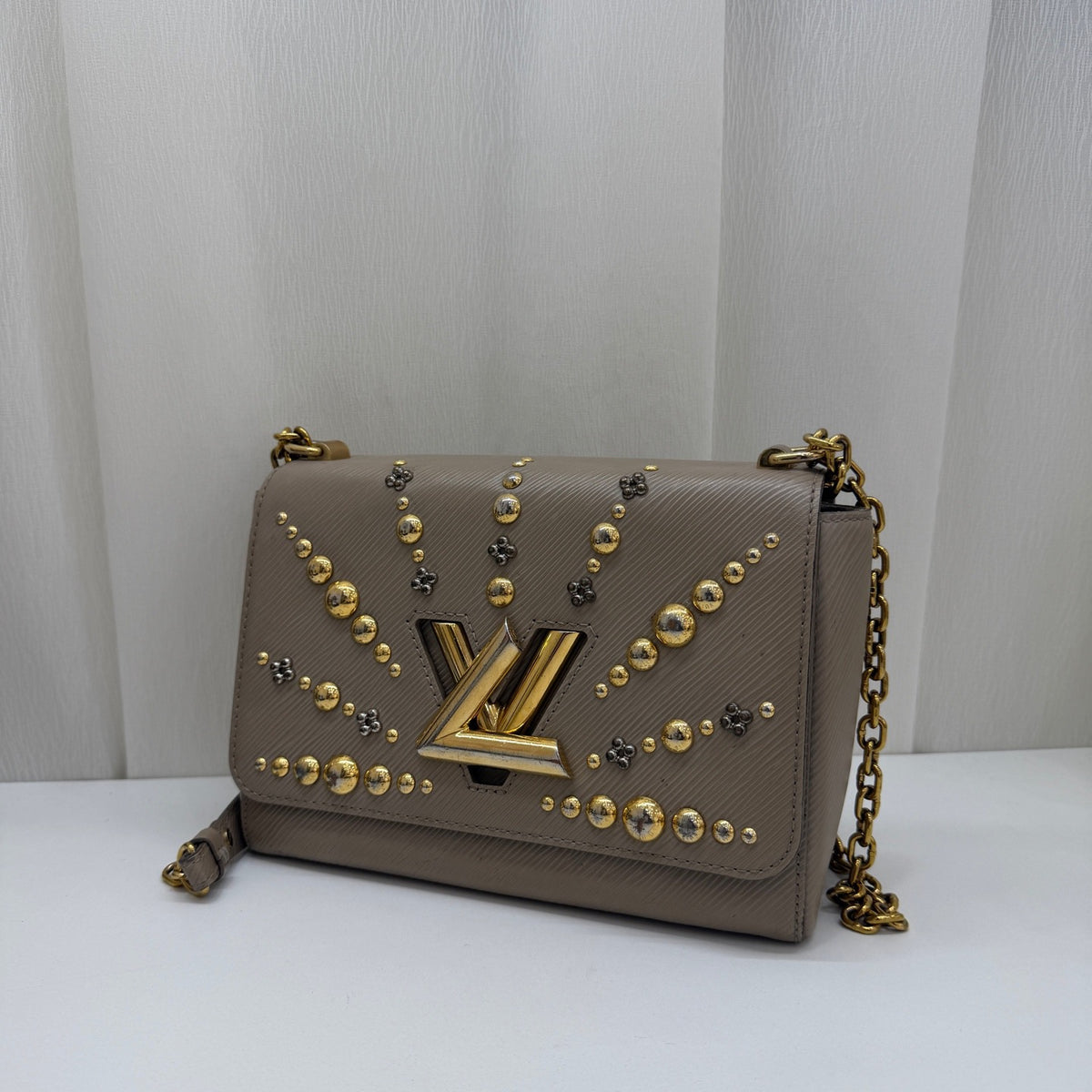 Louis Vuitton - Twist Medium - Leather - Beige - (Medium)