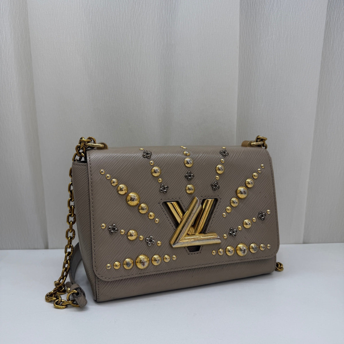 Louis Vuitton - Twist Medium - Leather - Beige - (Medium)
