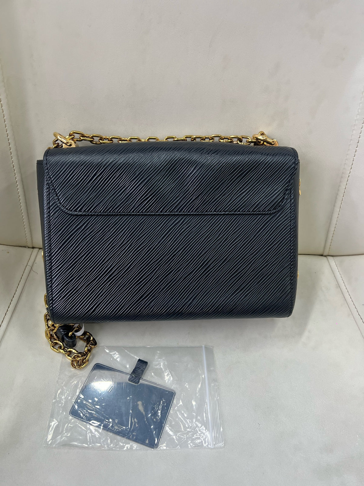 Louis Vuitton - Twist Medium - Leather - Black - (medium)