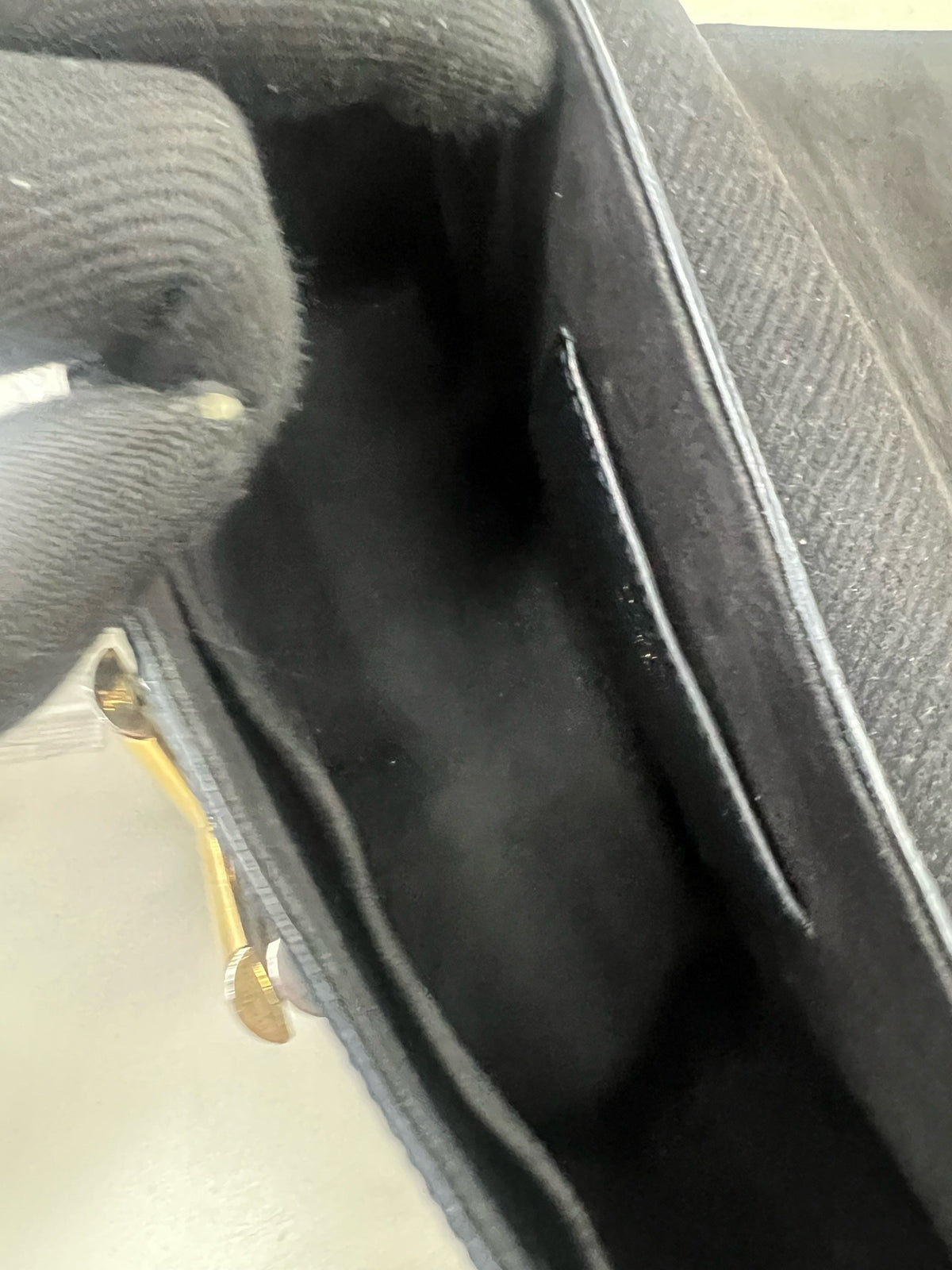 Louis Vuitton - Twist Medium - Leather - Black - (medium)