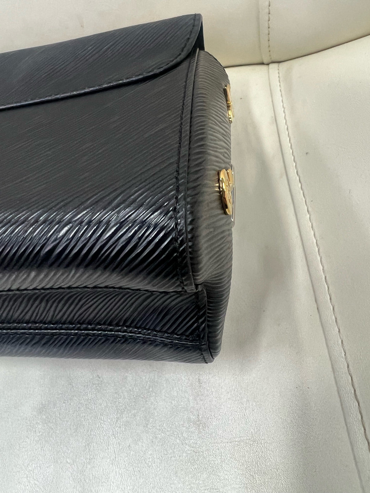 Louis Vuitton - Twist Medium - Leather - Black - (medium)
