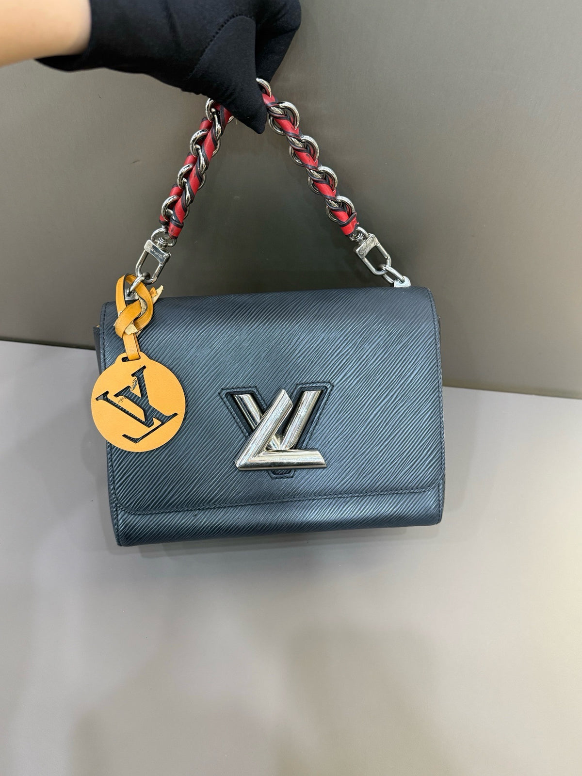 Louis Vuitton - Twist Medium - Leather - Blue - (Medium)