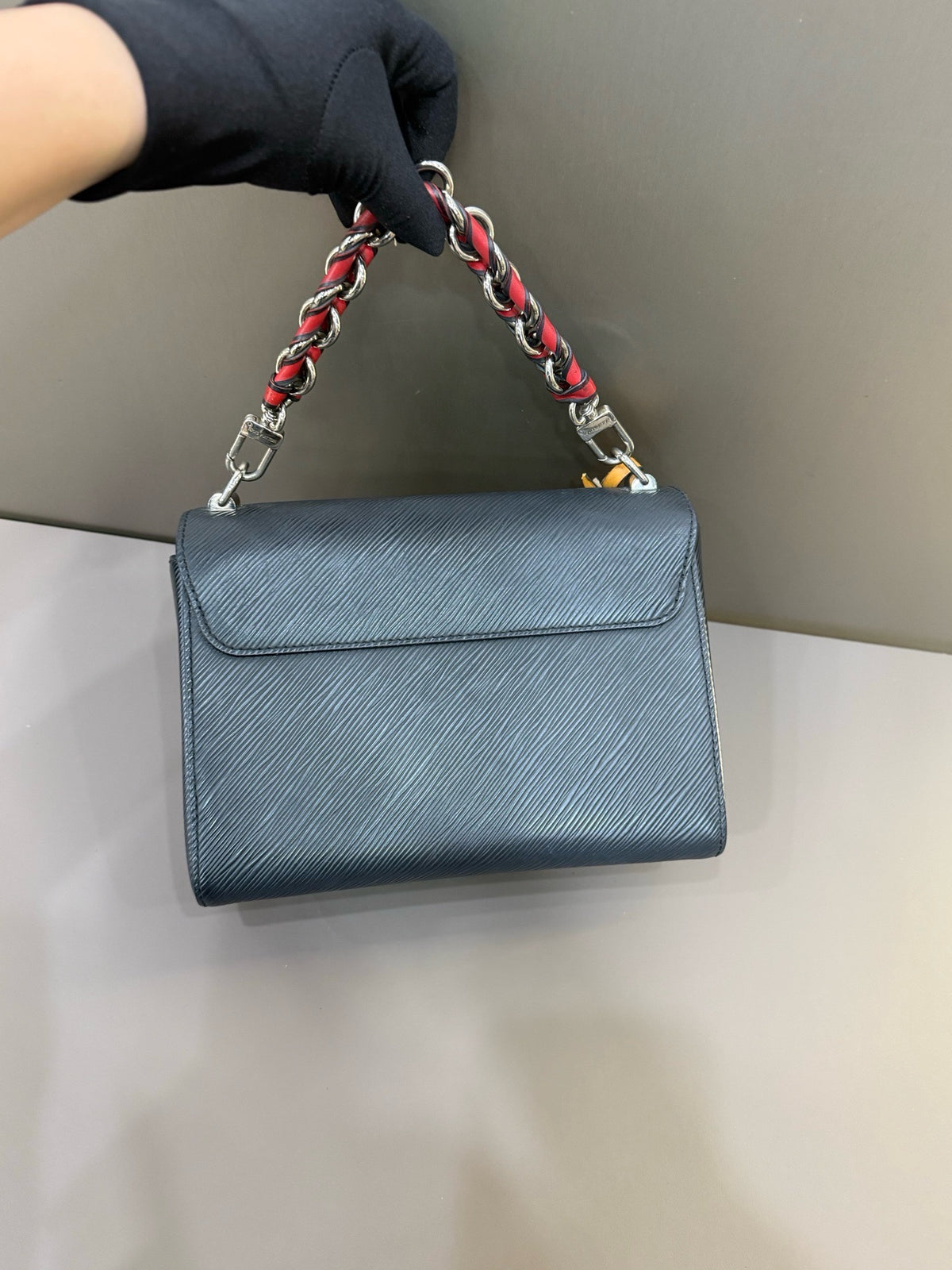 Louis Vuitton - Twist Medium - Leather - Blue - (Medium)