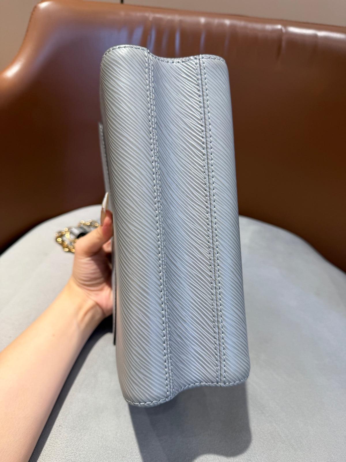 Louis Vuitton - Twist Medium - Leather - Blue - (medium)