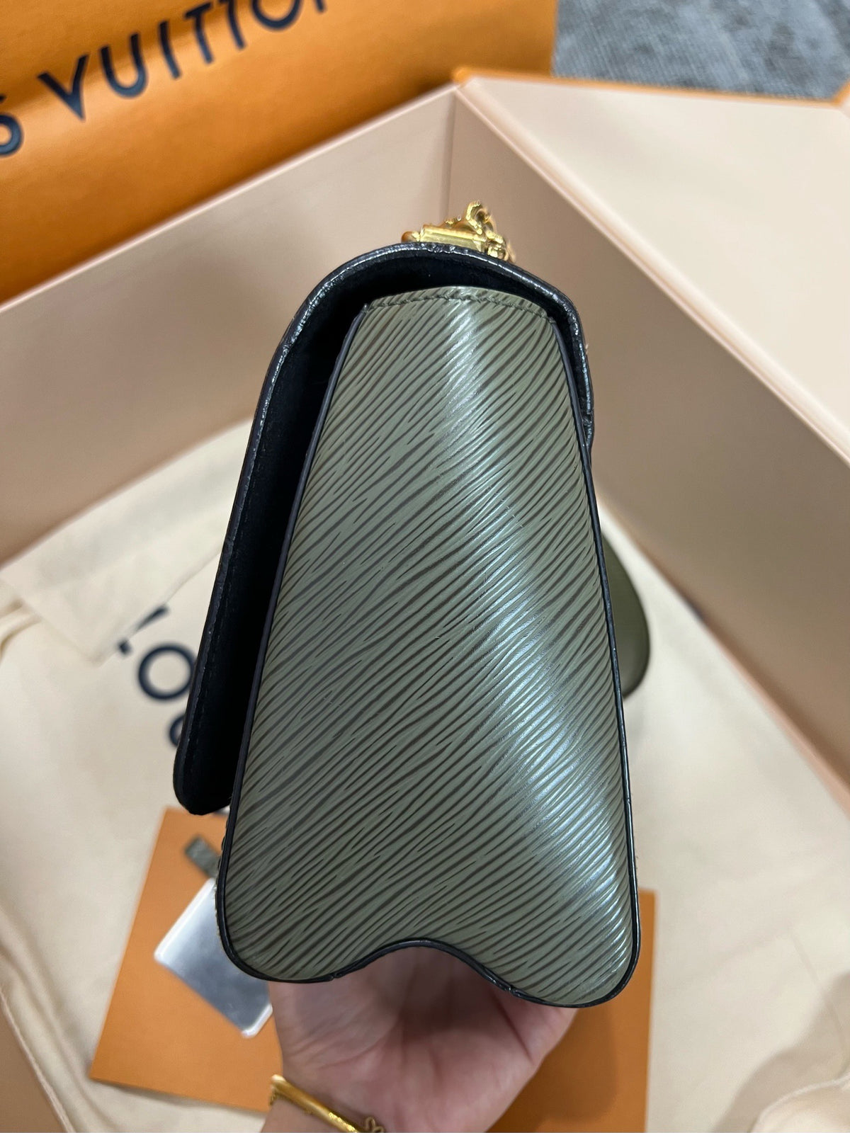 Louis Vuitton - Twist Medium - Leather - Blue - (medium)