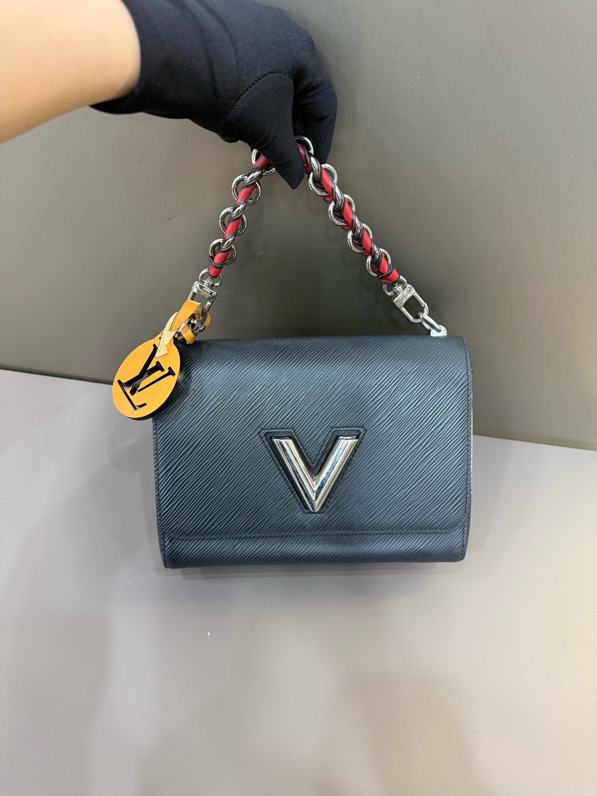 Louis Vuitton - Twist Medium - Leather - Blue - (Medium)