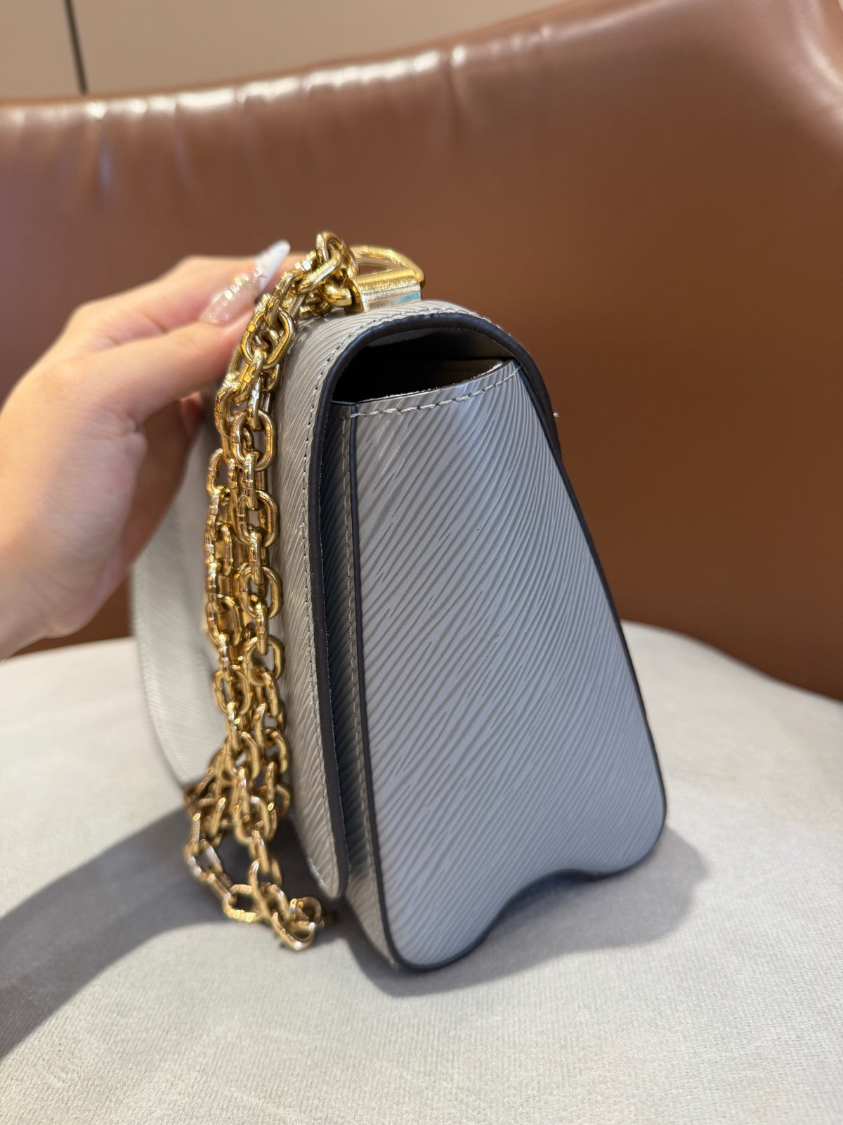 Louis Vuitton - Twist Medium - Leather - Blue - (medium)