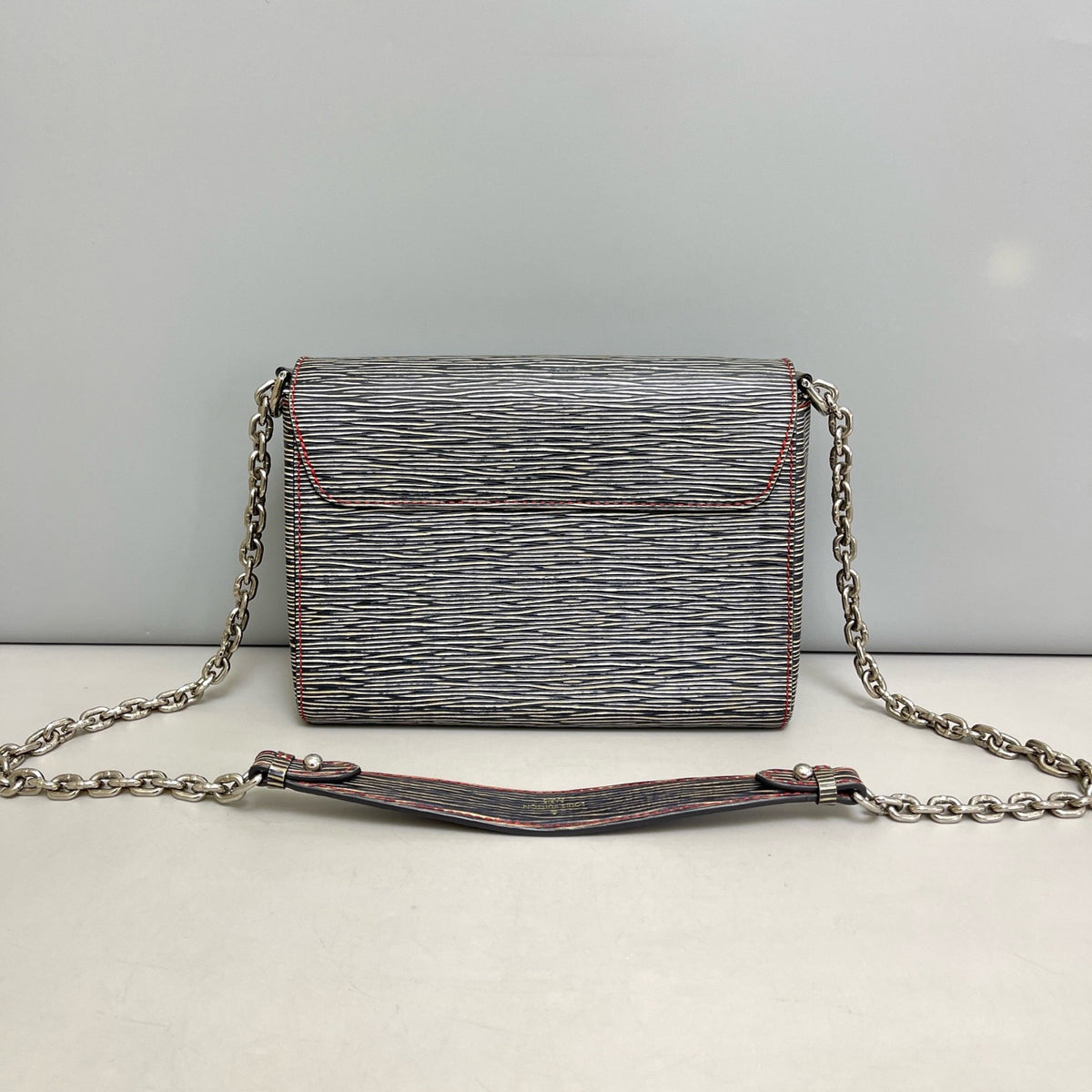 Louis Vuitton - Twist Medium - Leather - Grey - (medium)
