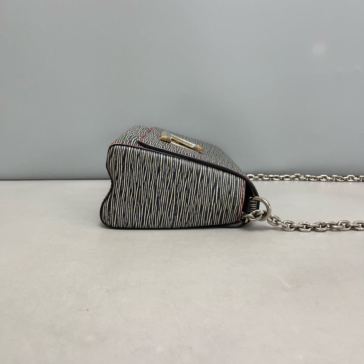 Louis Vuitton - Twist Medium - Leather - Grey - (medium)