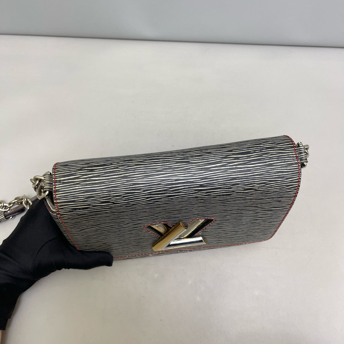 Louis Vuitton - Twist Medium - Leather - Grey - (medium)