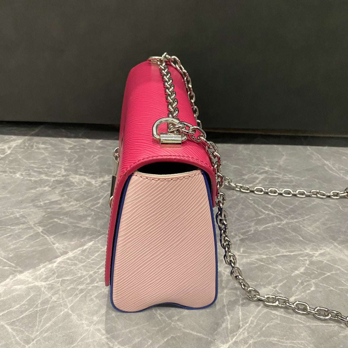 Louis Vuitton - Twist Medium - Leather - Multicolour - (medium)