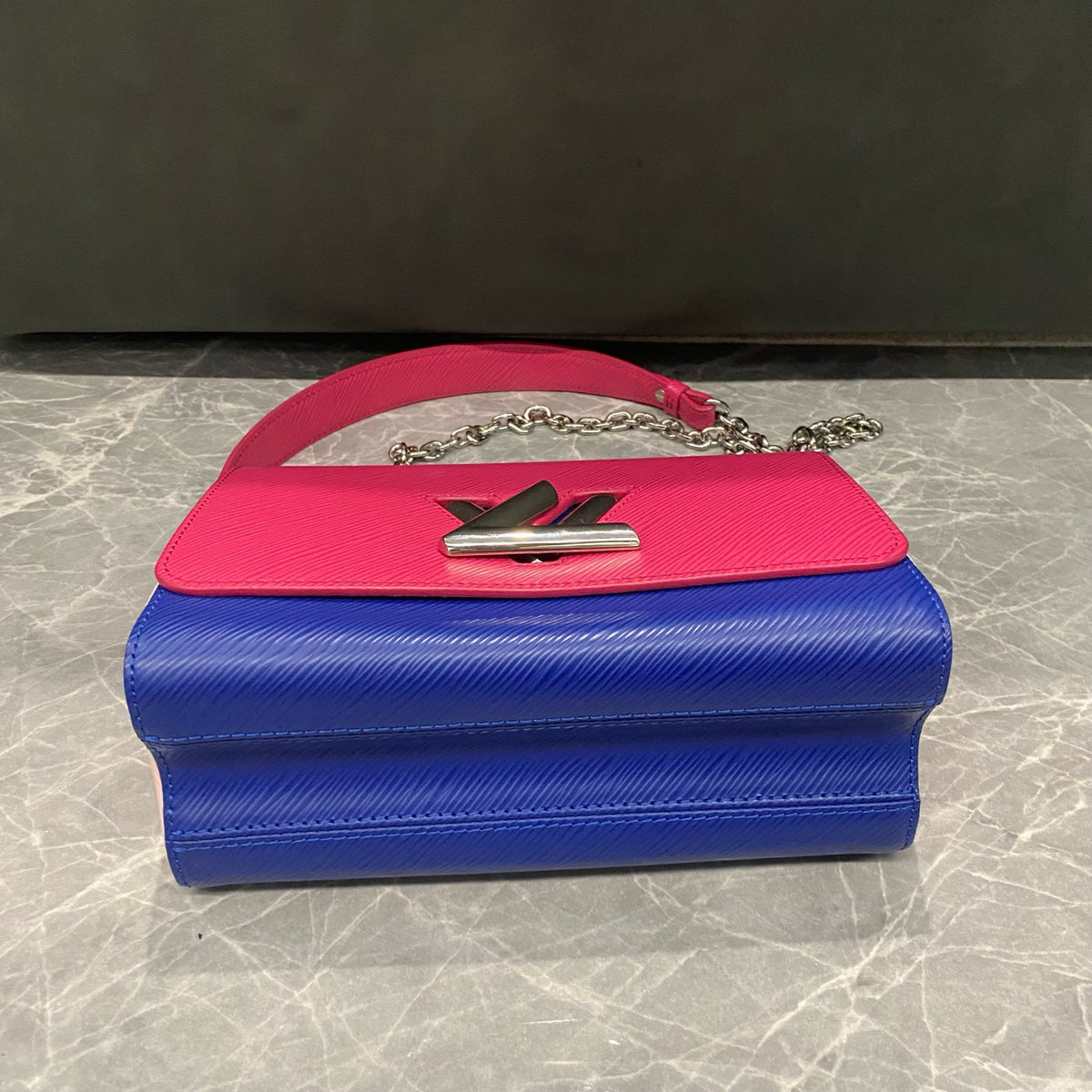 Louis Vuitton - Twist Medium - Leather - Multicolour - (medium)