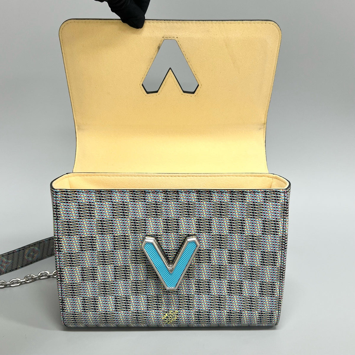 Louis Vuitton - Twist Medium - Leather - Multicolour - (medium)