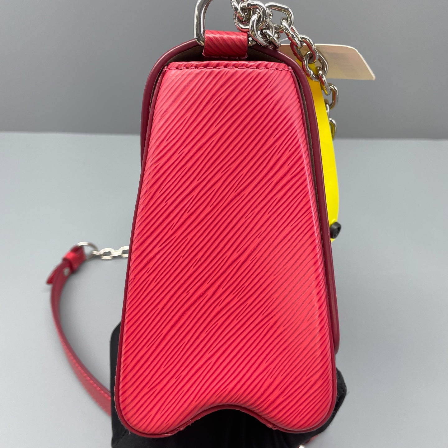Louis Vuitton - Twist MM - Epi leather - Red - (medium)