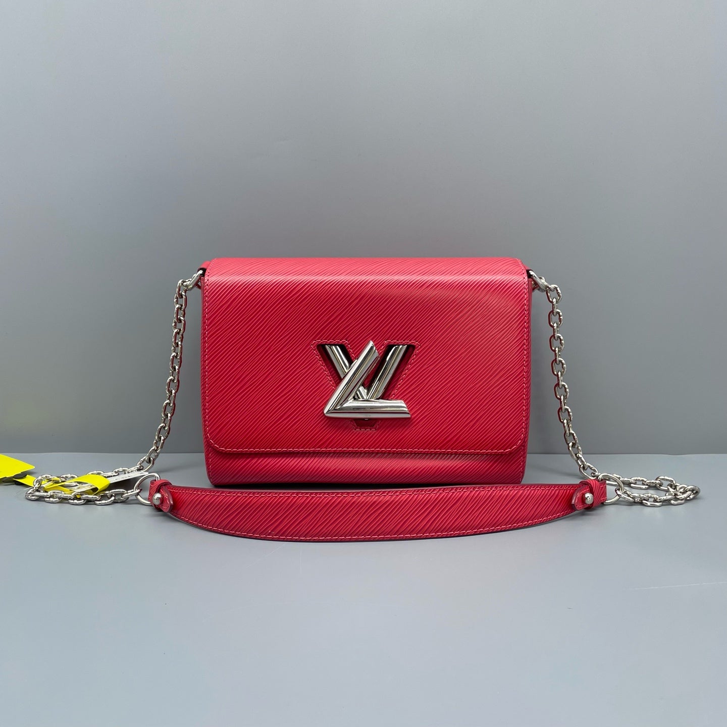 Louis Vuitton - Twist MM - Epi leather - Red - (medium)