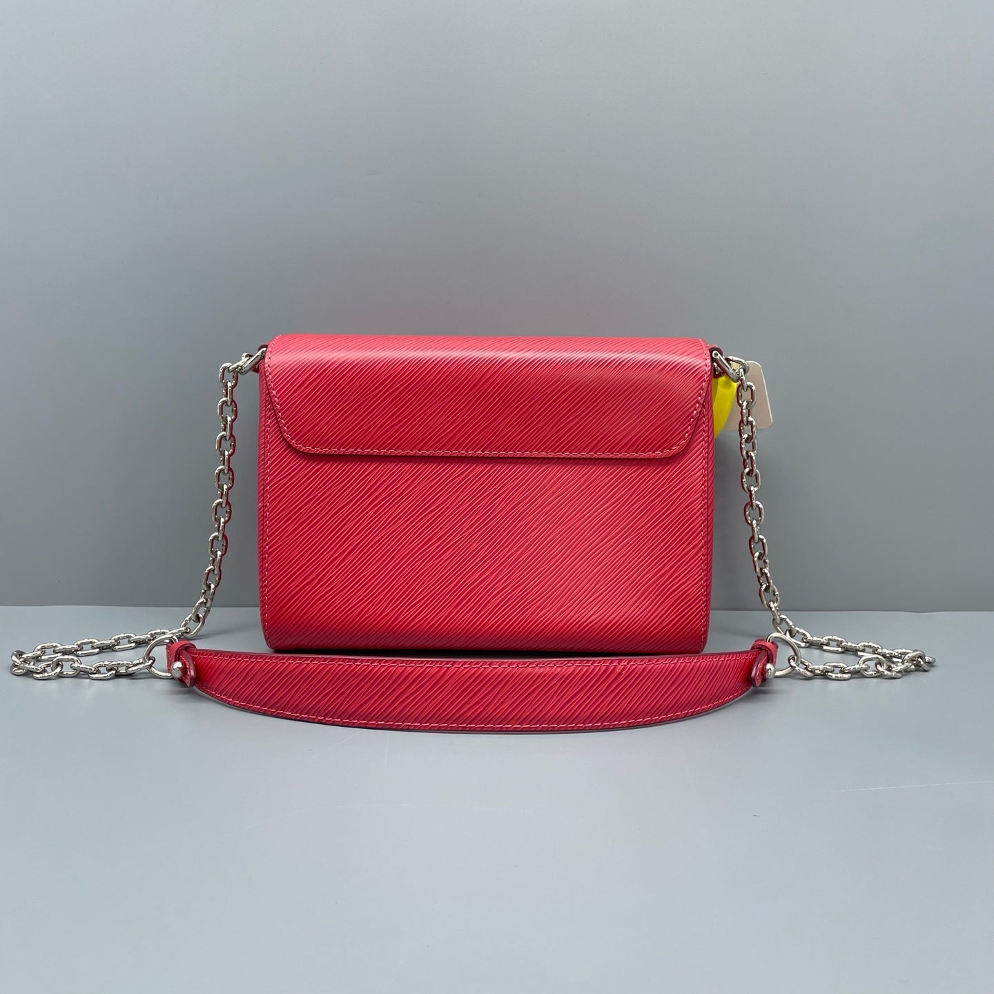 Louis Vuitton - Twist MM - Epi leather - Red - (medium)
