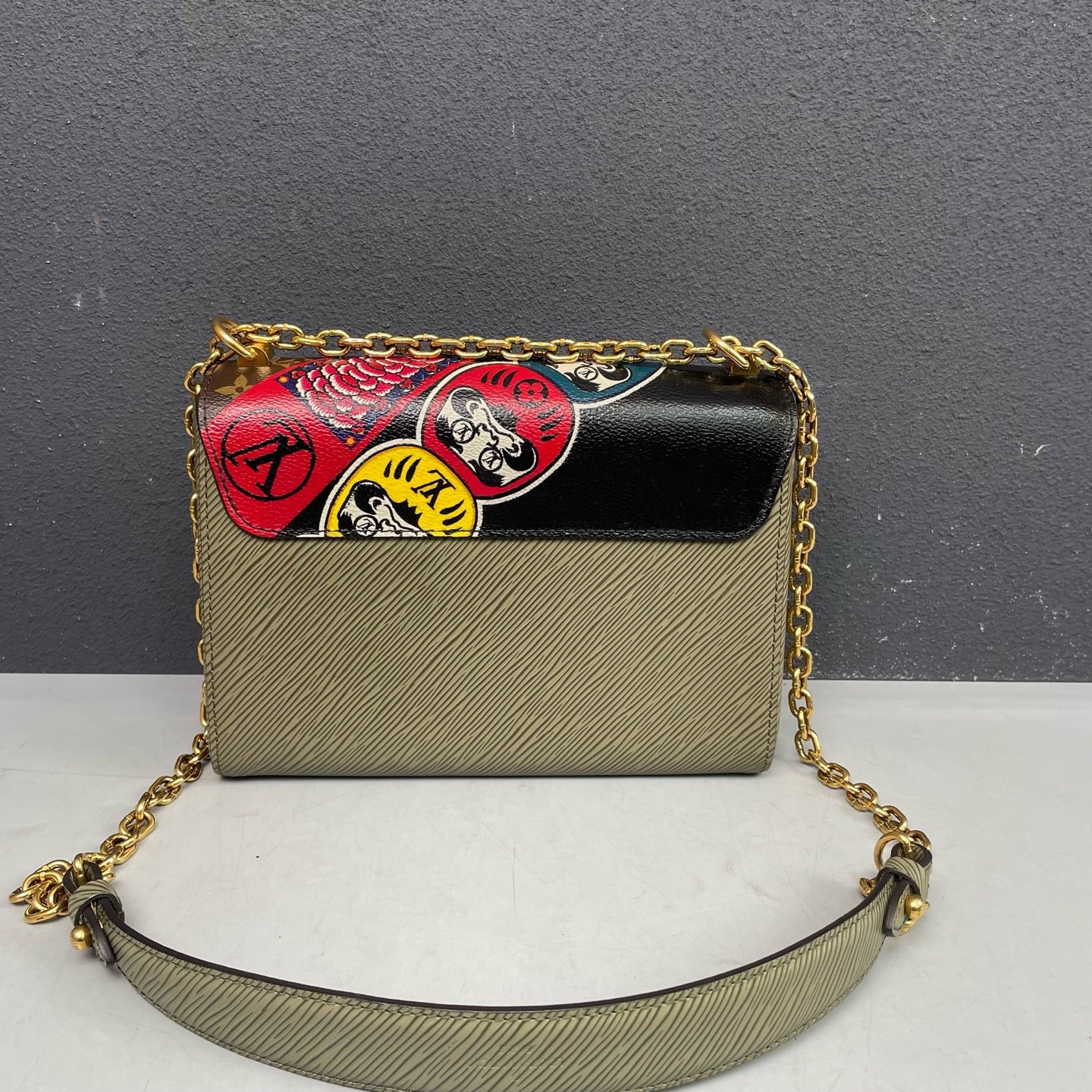 Louis Vuitton - Twist MM Kansai Yamamoto Daruma Collection - Epi leather and Monogram coated canvas - Multicolour with Greige body - (medium)
