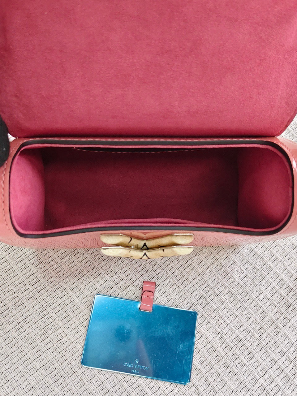 Louis Vuitton - Twist - Patent leather - Pink - (small)