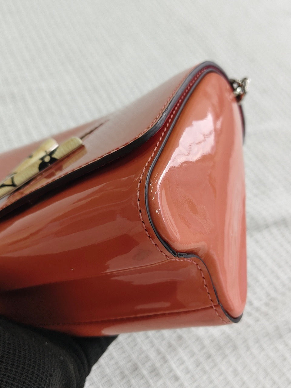 Louis Vuitton - Twist - Patent leather - Pink - (small)